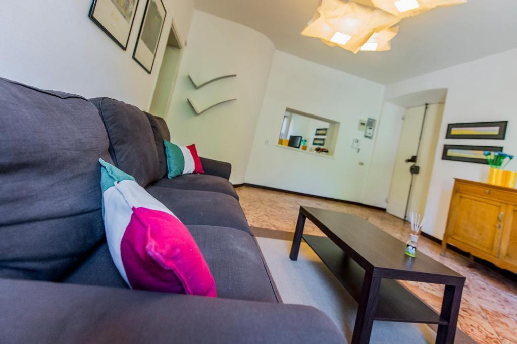 Le Residenze Del Conte Agudio Apartamento Malgrate Habitación foto